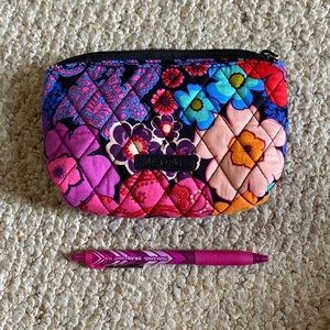new without tags.. Vera Bradley mirror cosmetic